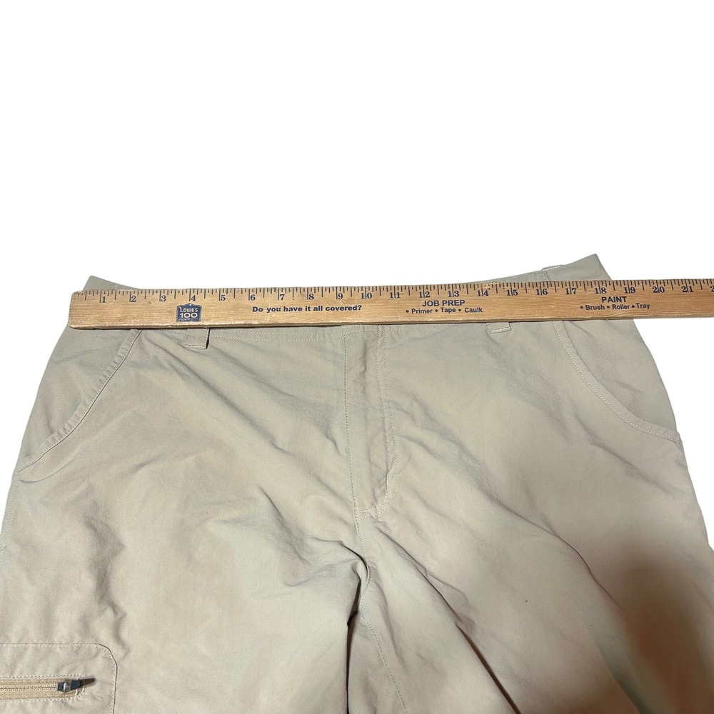 Patagonia Mens Tan Khaki Cargo Hiking Shorts Size 36 10 Inch Inseam Outdoor - Picture 3 of 4